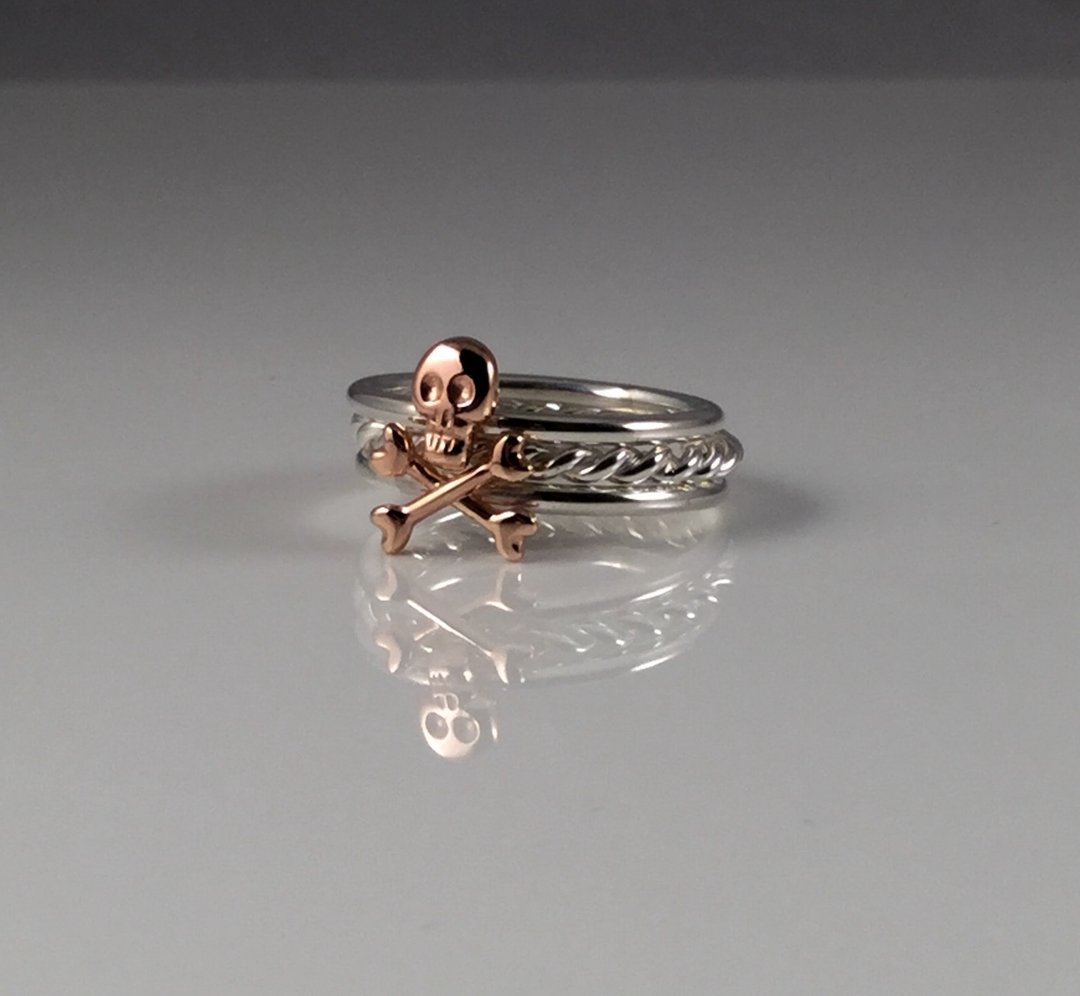 cross_bones_stacking_rings