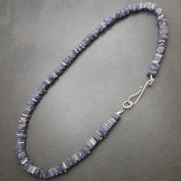 kyanite_necklace_juju_gems_jewellery