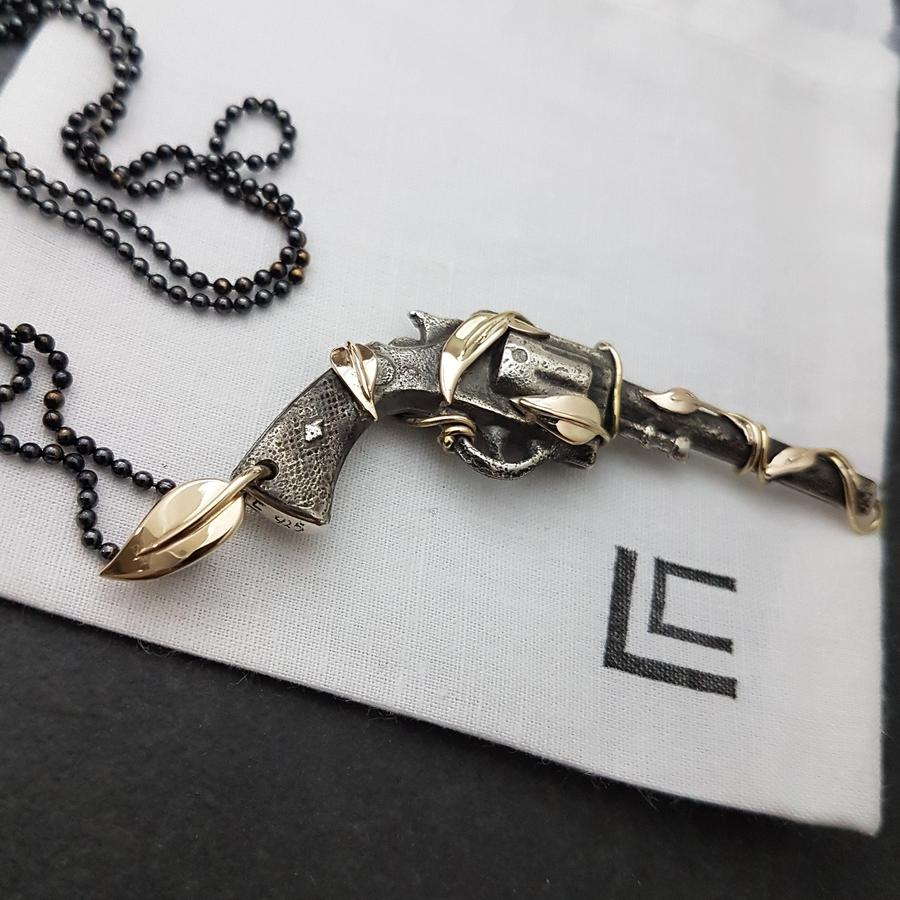 relic_pendant_golden_vine