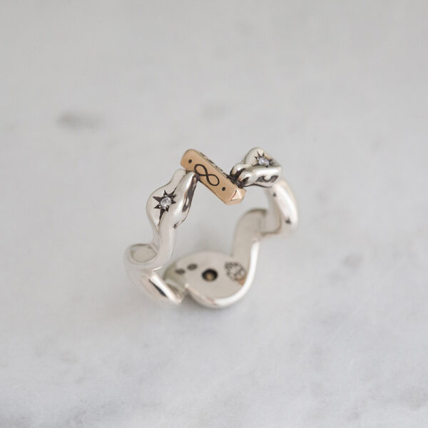 Obelisk Snake Silver