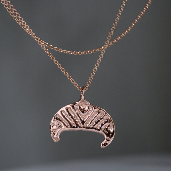 Lunula Amulet pendant rose