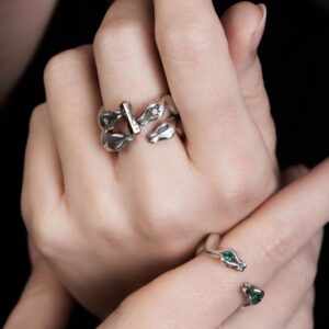 snake-rings-model-juju-gems-jewellery-1