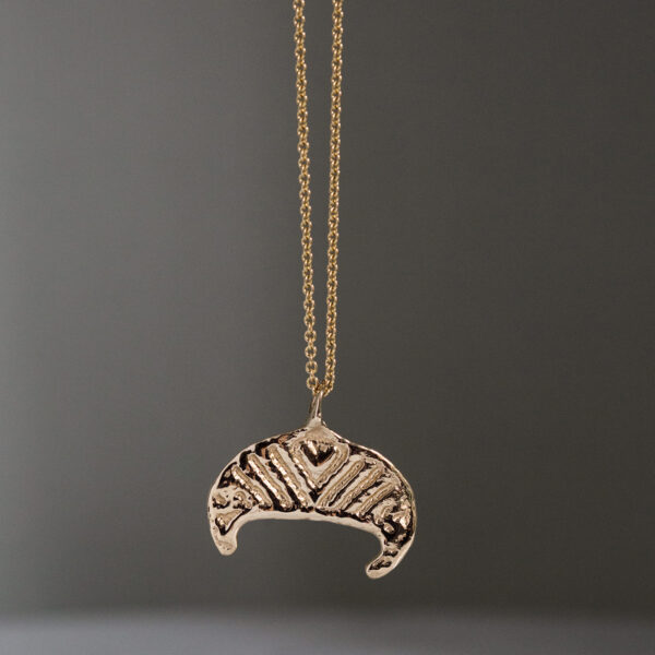 lunula pendant gold
