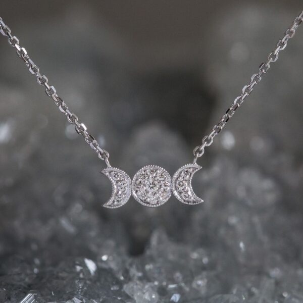 goddess pendant white gold diamond set