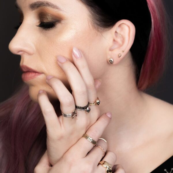 hunter silver stud earrings