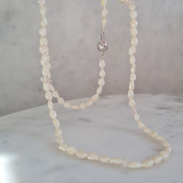 Freshwater pearl & rose quartz necklace
