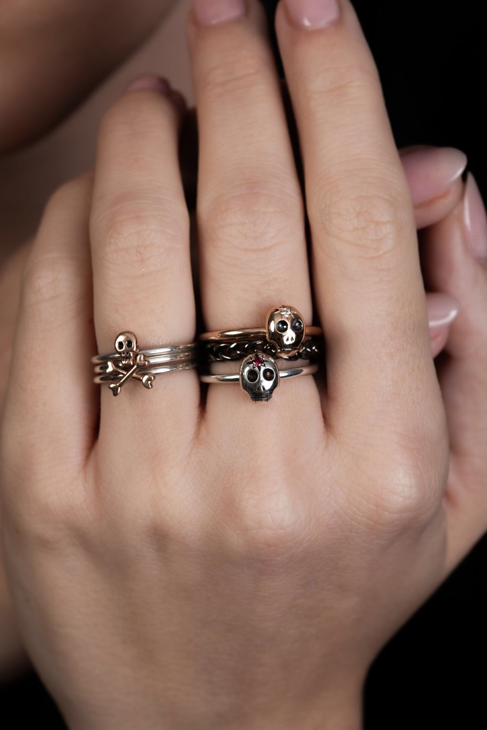 skull-rings-model-juju-gems-jewellery