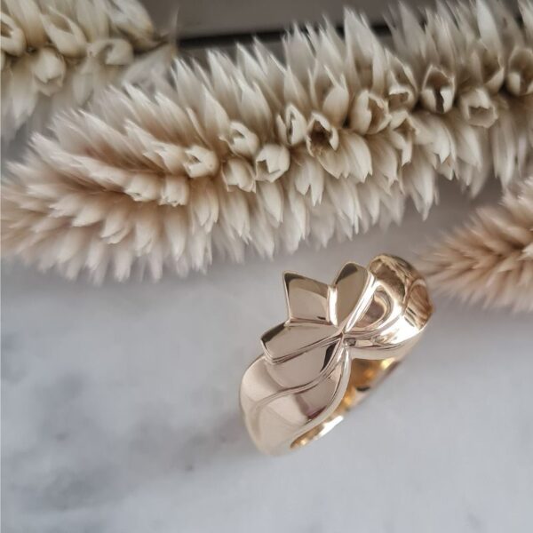 baby-lotus-ring-yellow-gold- juju-gems-jewellery