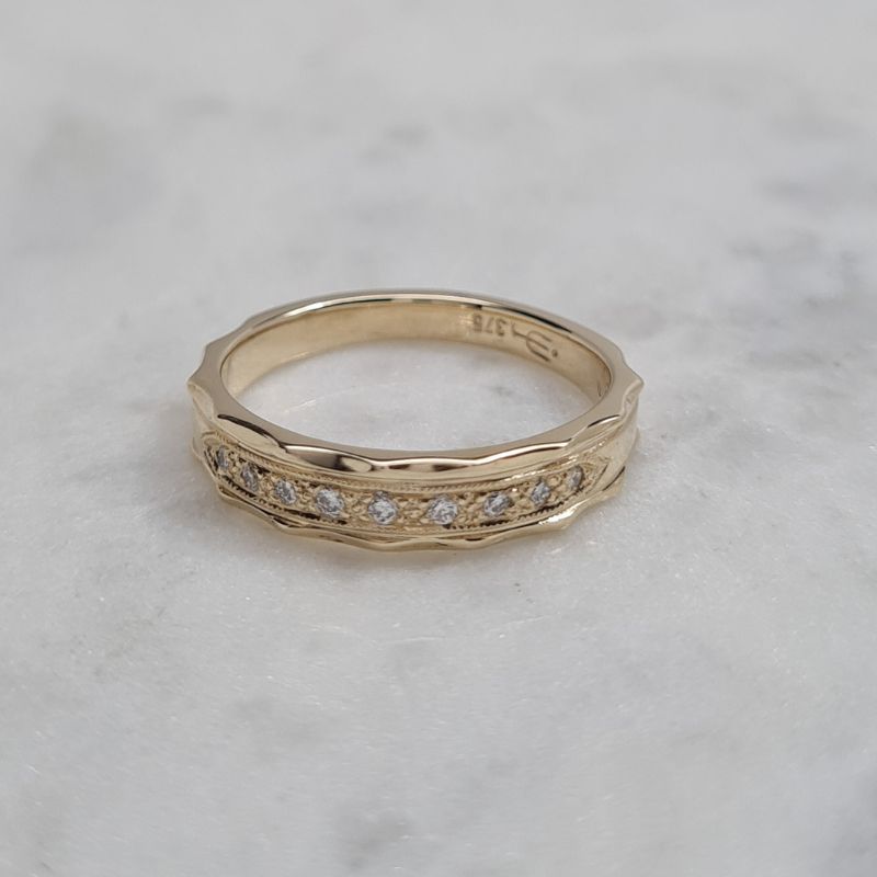 Bamboo Band - Yellow gold with diamonds - Image 4