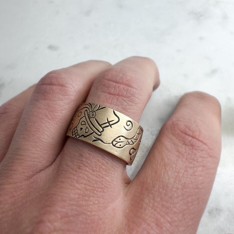 Voodoo Band - Yellow Gold, Satin finish with Patina - Image 4