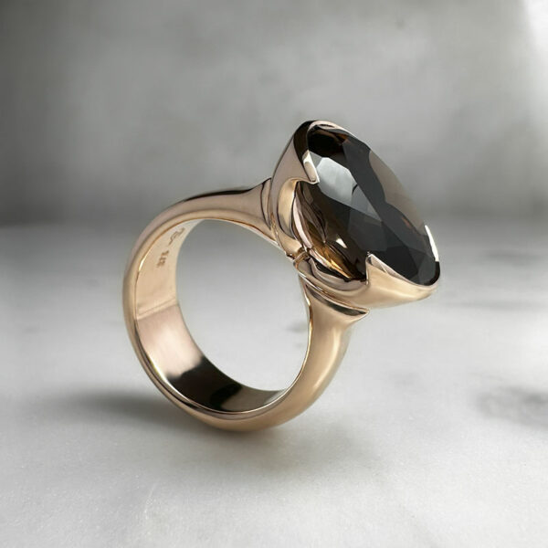 Rose gold cocktail ring with large smoky quartz gemstone