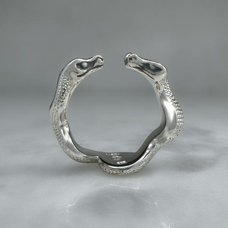 Amore Serpenti Ring - Sapphire - Image 2